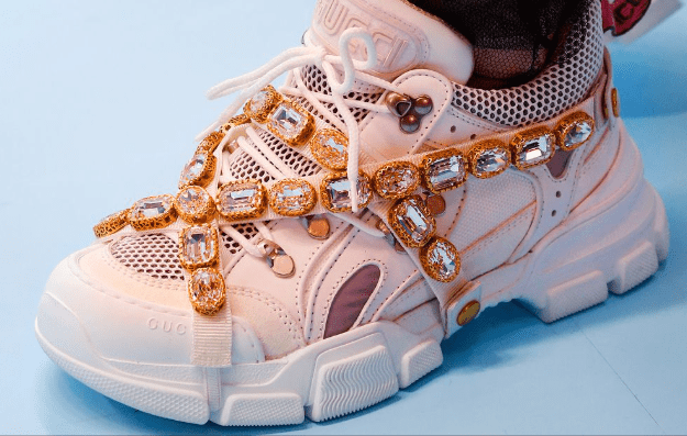 Rosa Sneaker – DER Modetrend für 2025