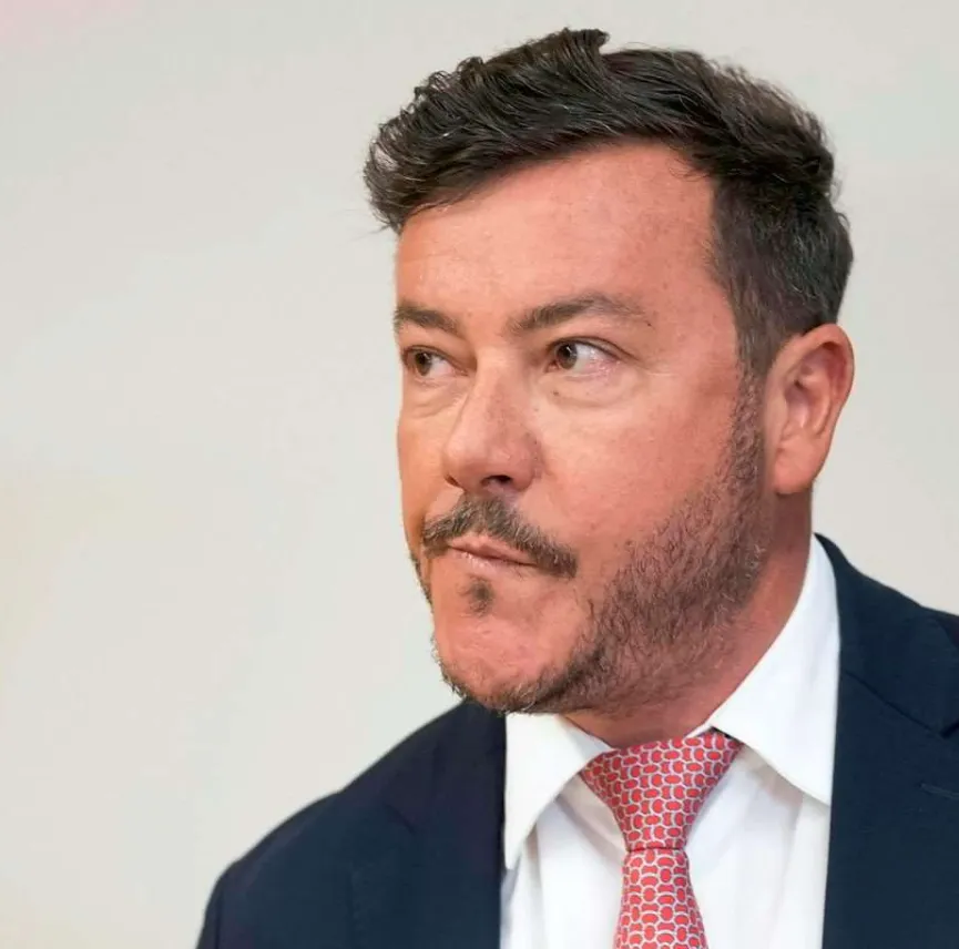 So heftig belasten Zeugen jetzt René Benko