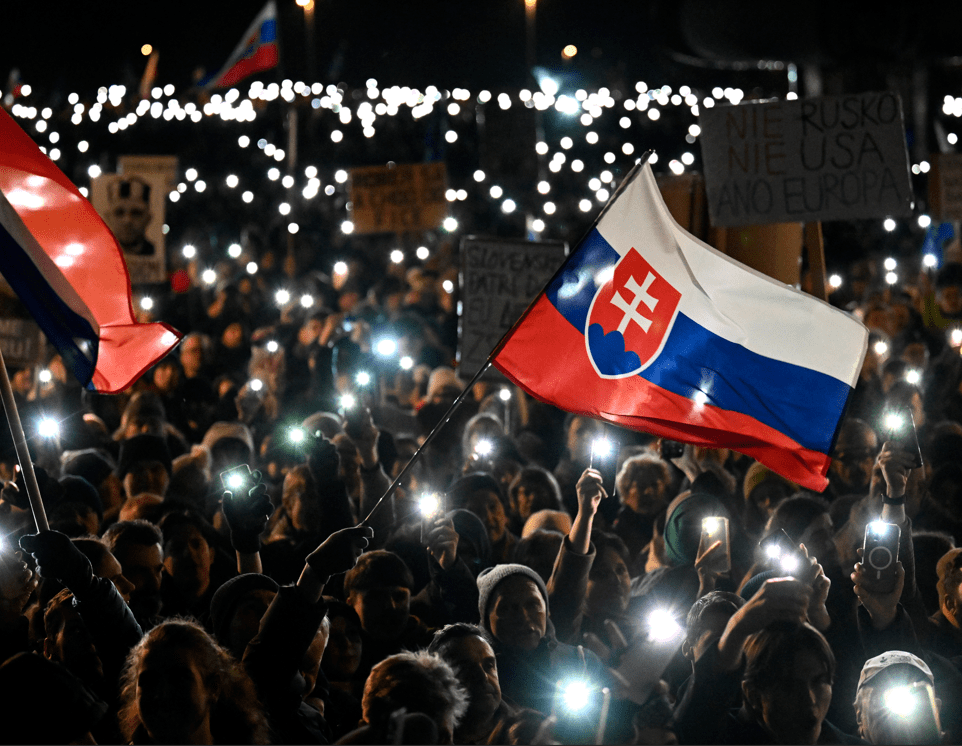 Massenprotest: Fico spricht von Umsturzversuch