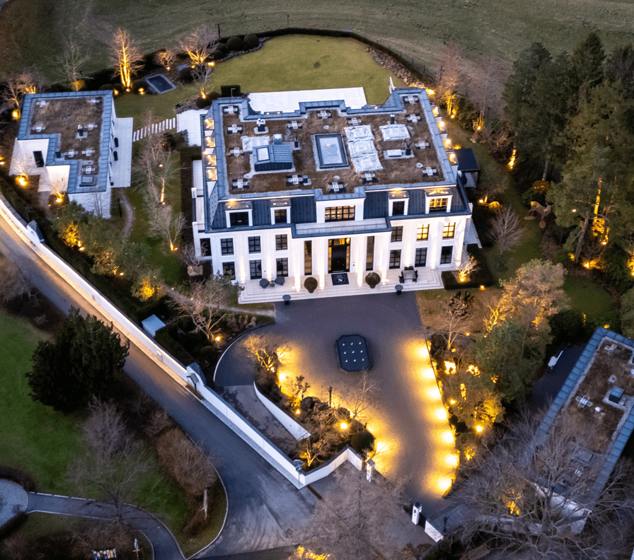 Saudi-Fonds PIF will die Benkos aus ihrer Luxus-Villa werfen