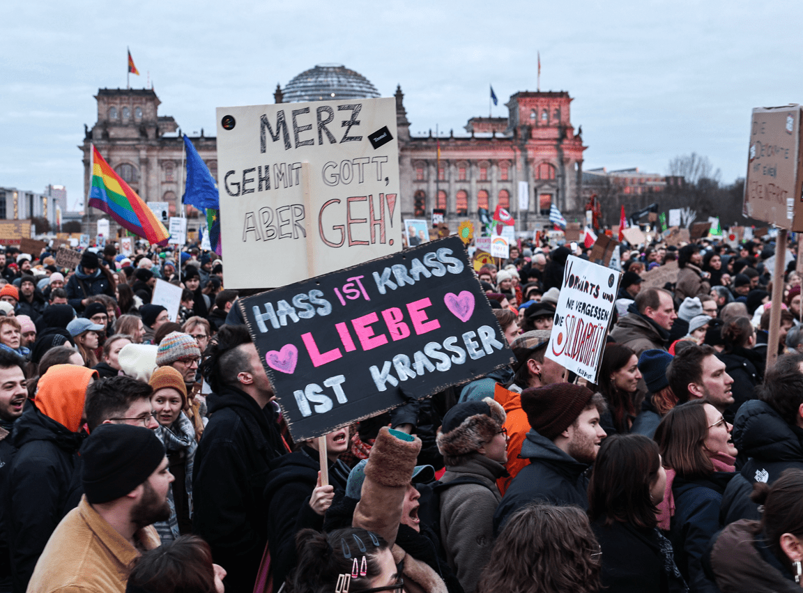 Gegen Zusammenarbeit mit der AfD: 160.000 bei Demo