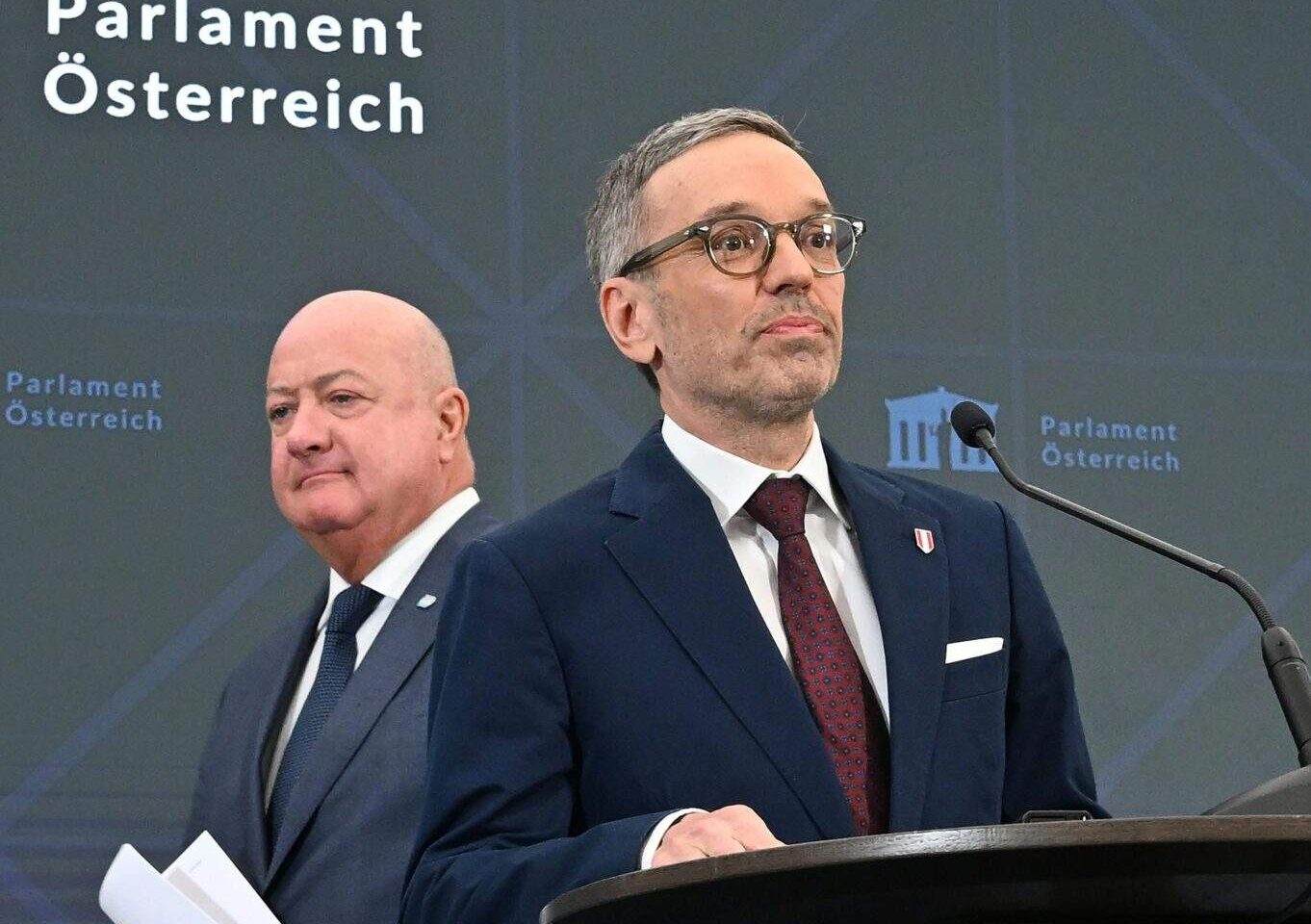 FPÖ dominiert: ÖVP und SPÖ im Dauertief