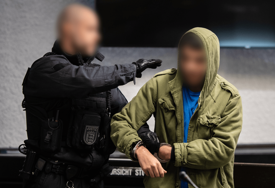 6-facher Mordversuch: 10 Jahre Haft für syrischen Messertäter