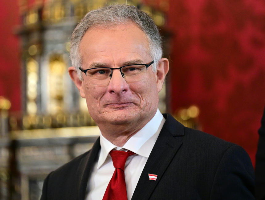 Marterbauer auf FPÖ-Kurs: Weniger Sozialgeld für Migranten