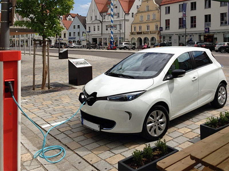 Regierung bremst Stromer: Jetzt werden auch E-Autos teurer