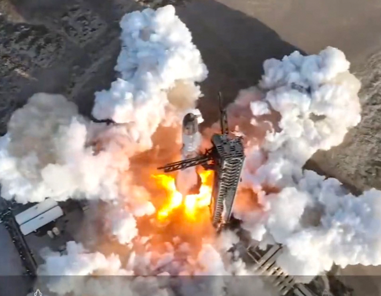 Rückschlag für Elon Musk: SpaceX-Rakete explodiert!