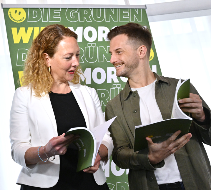 Grüner stolz auf Job-Projekt: Migranten bei Schwulen-Parade dabei