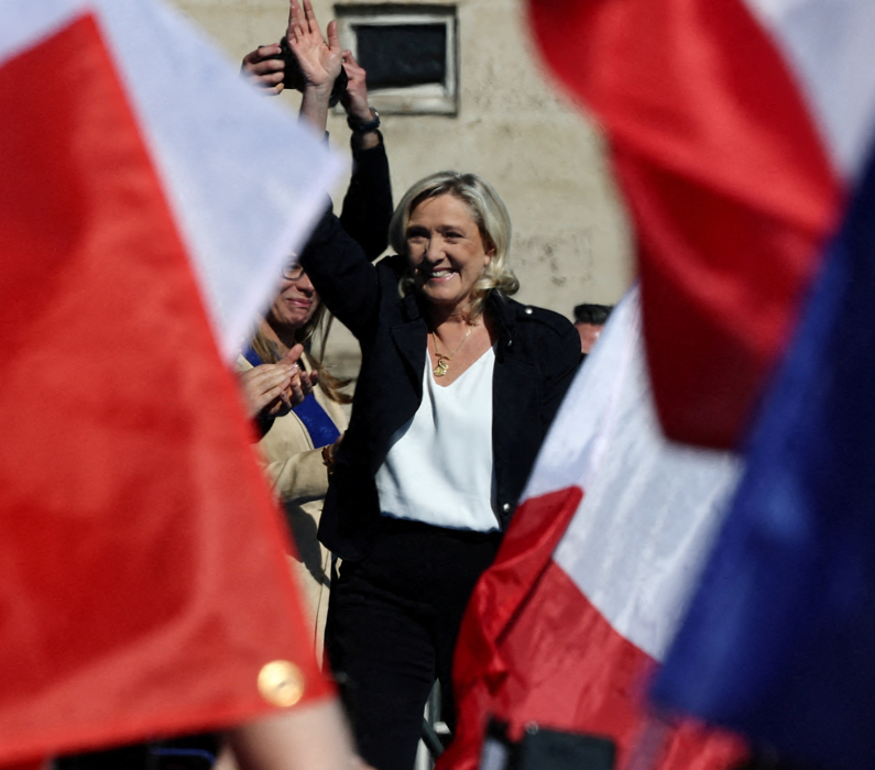 Le Pen beschwört bei Massendemo den Geist von Martin Luther King