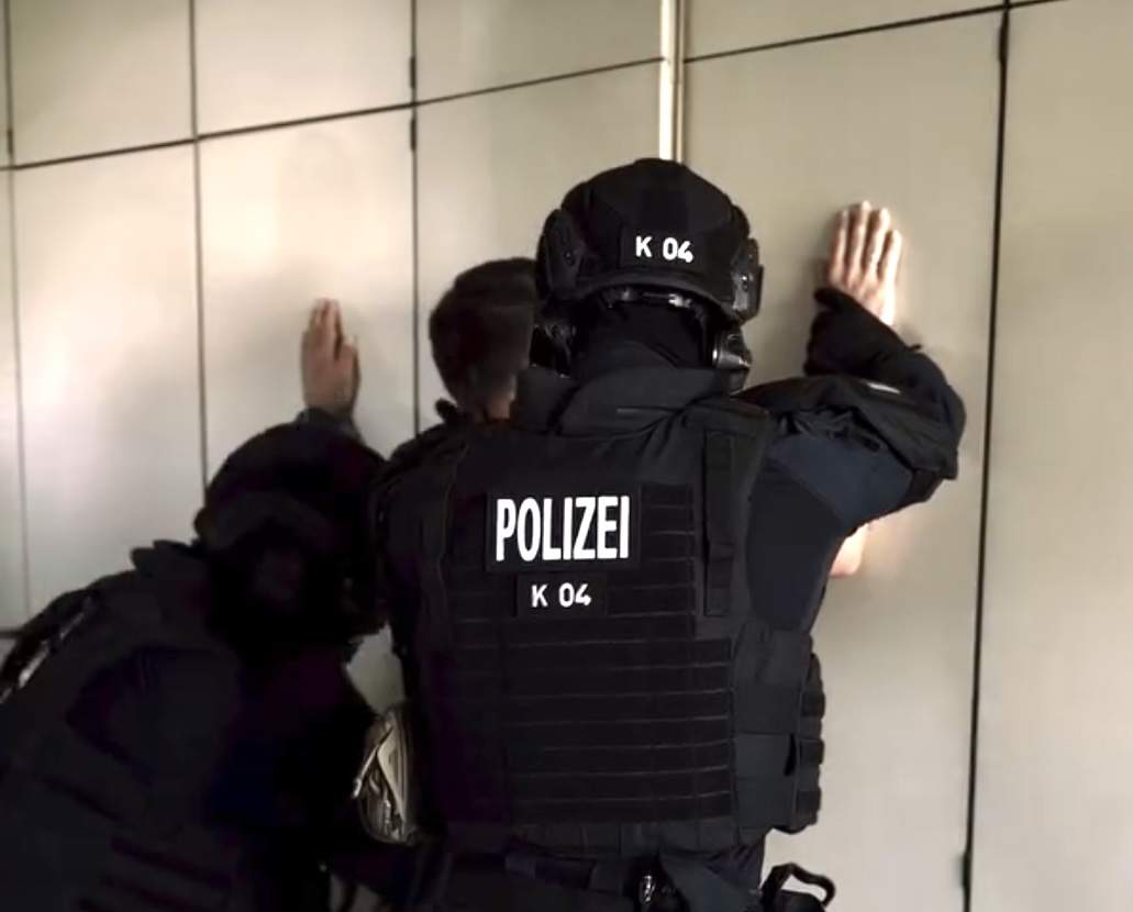 Drei Raubüberfälle: Afghanen (21, 16) verwetten ganze Beute
