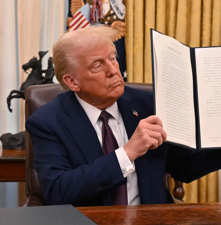 Nächste Wende von Trump: 90-tägige Zoll-Pause!