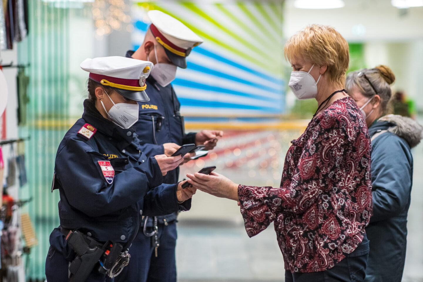 Studie: Corona hat das Vertrauen in die Polizei reduziert