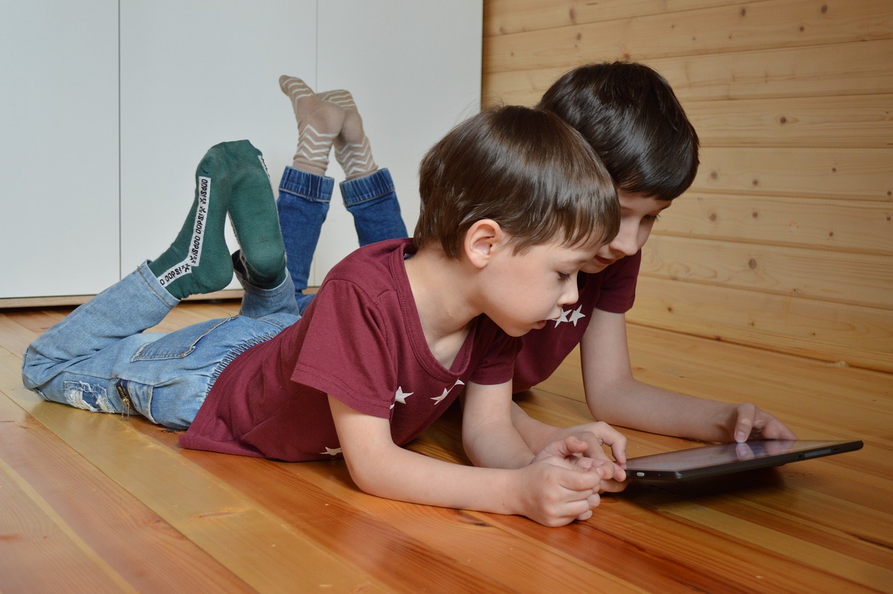 Kindern das iPad weggenommen: Mutter verhaftet