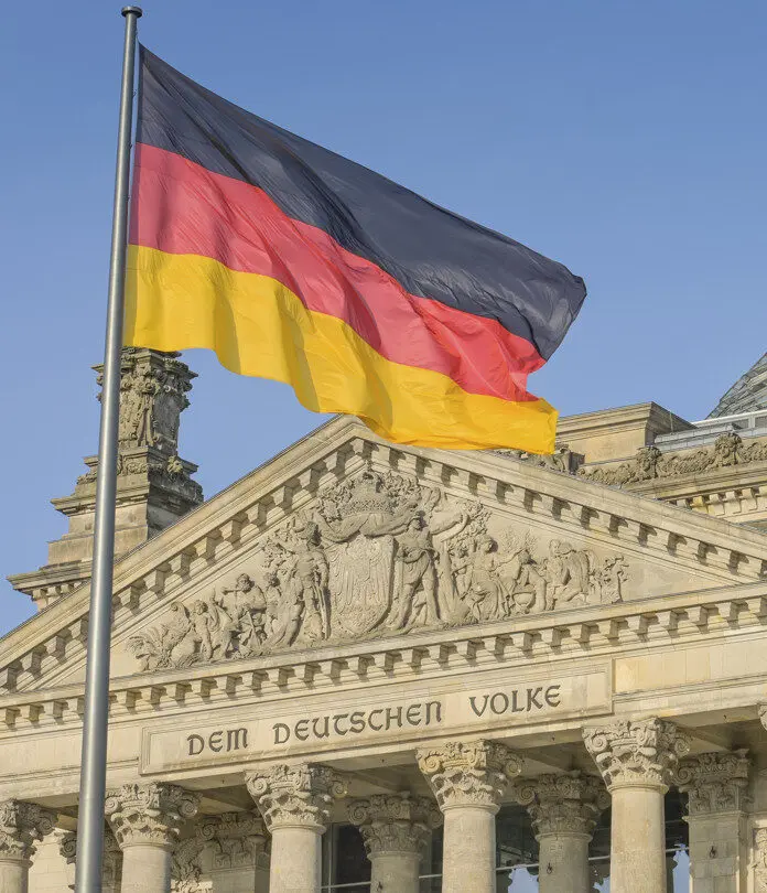 Beauftragter für Bürokratie-Abbau wegen Bürokratie-Abbau gefeuert