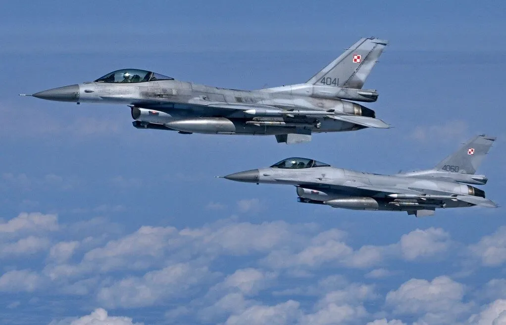 Russische Raketen schlagen an der Grenze ein – polnische Kampfjets starten