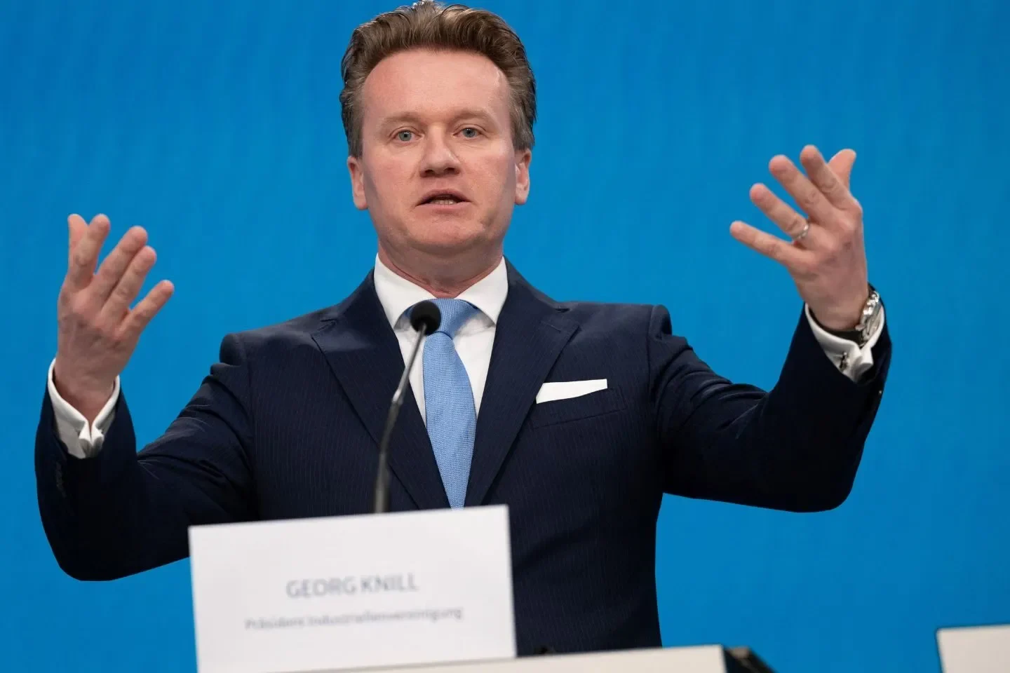 Industrie schlägt Alarm: Knallharte Forderung nach billigerem Strom!