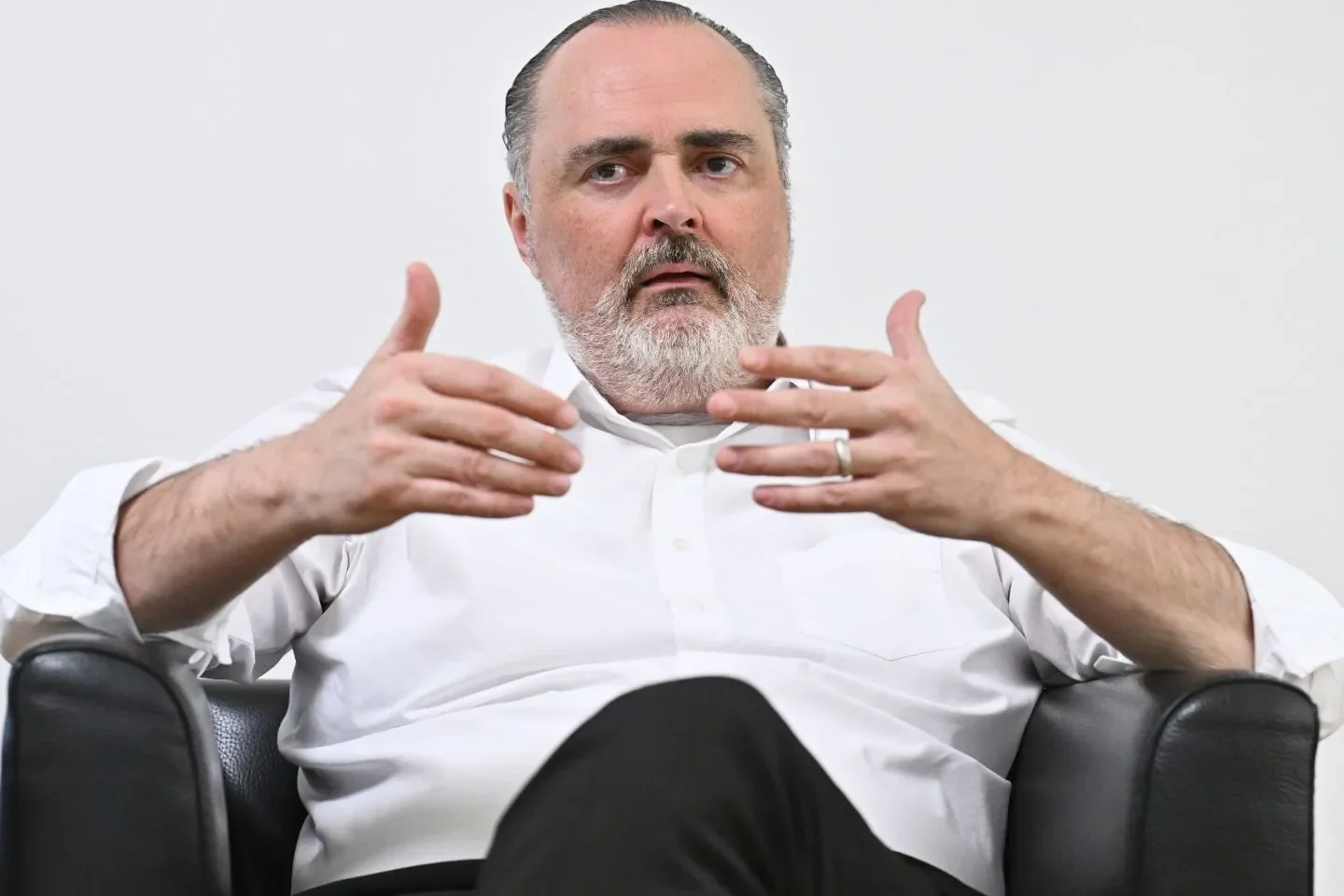 Doskozil meldet sich aus Klinik — und schießt gegen die eigene Partei