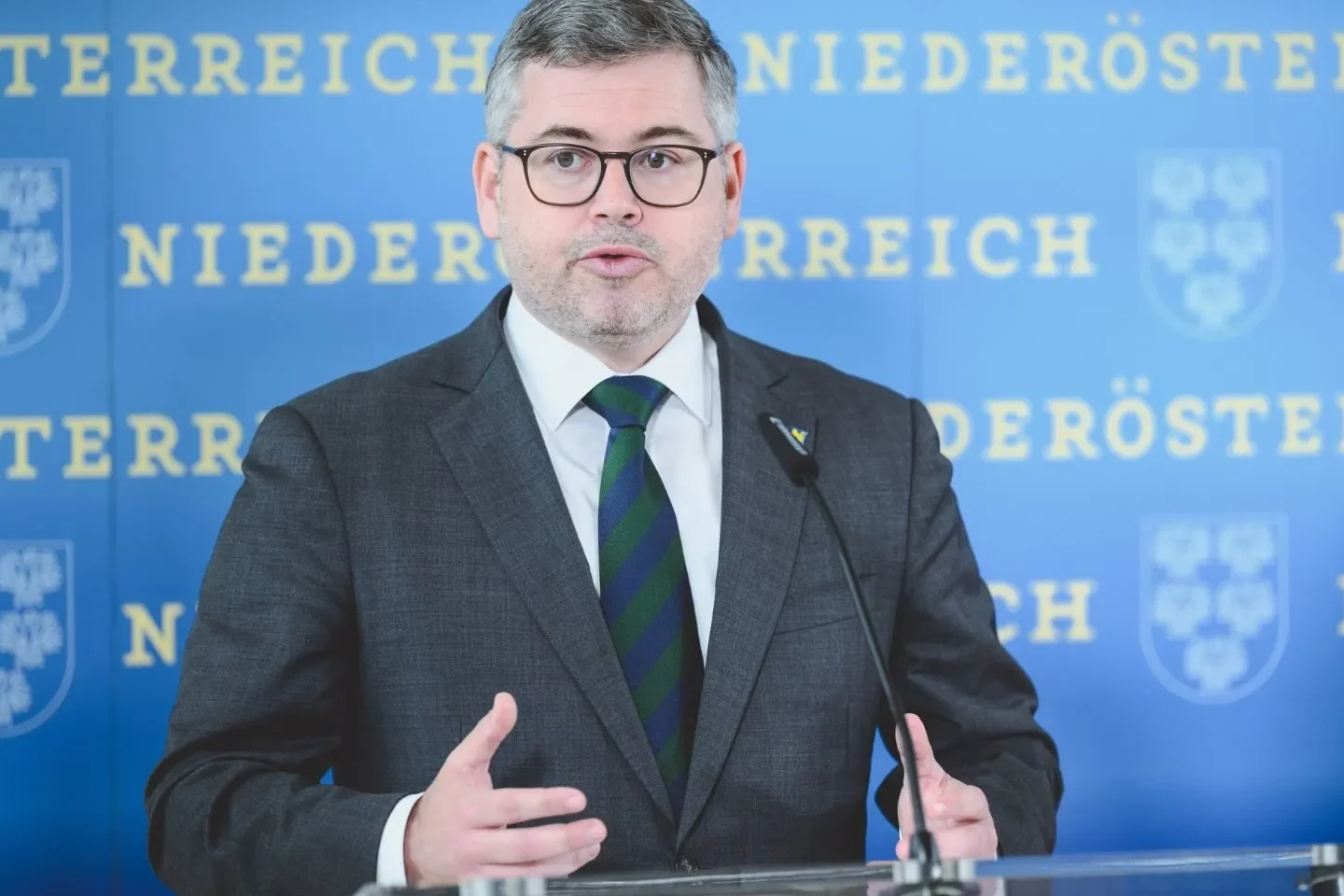 Polit-Beben in Niederösterreich: Ludwig Schleritzko sagt Adieu – Anton Kasser übernimmt!