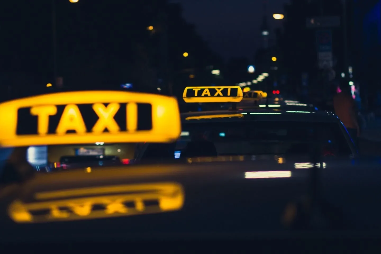 Taxi-Chaos in Wien: Tausende Lenker legen mit Hupkonzert die City lahm!