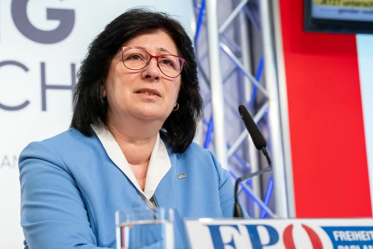 FPÖ kritisiert: „Pensionssystem kein Spielplatz für Geschlechterwechsel!“