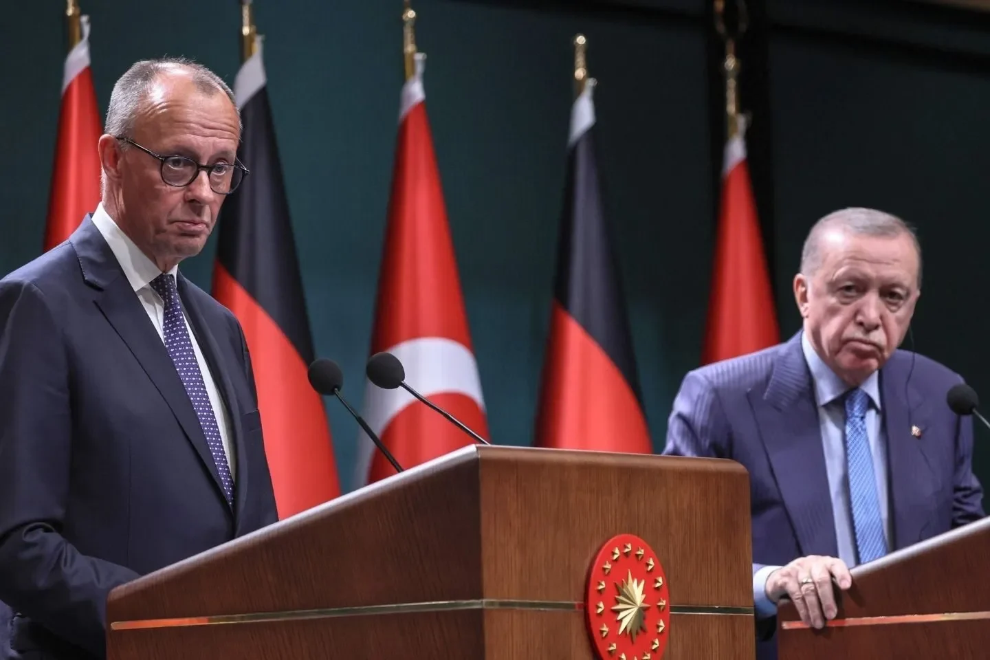 Erdoğan und Merz: Heftiger Schlagabtausch über Gaza-Krieg!