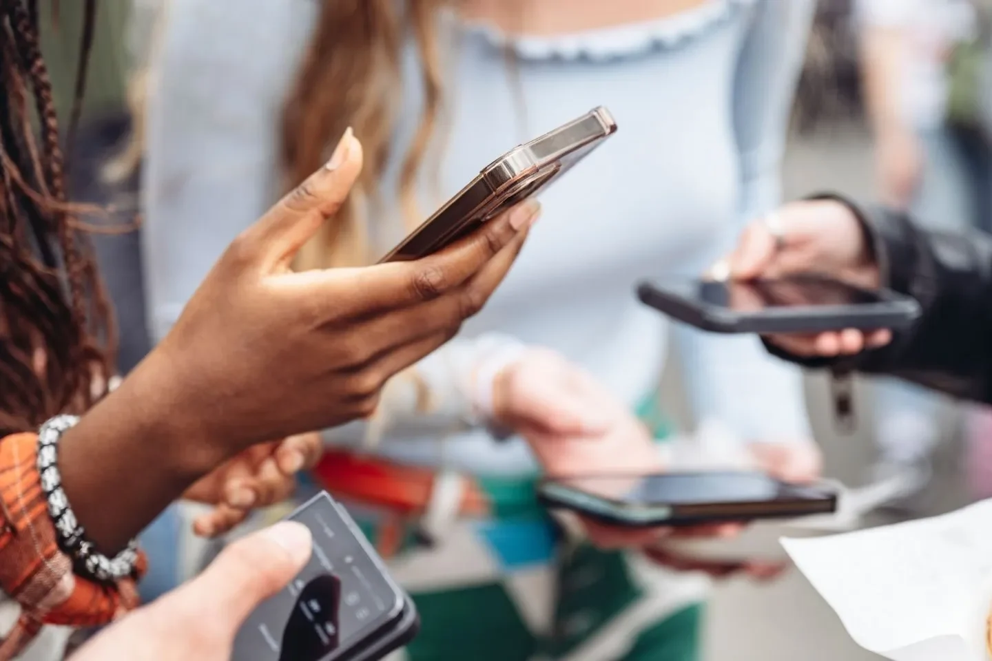 ZIB2: Expertin schlägt Führerschein für Social Media vor