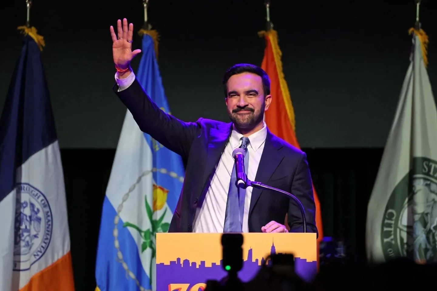 Nur vier Monate im Amt: New Yorks Bürgermeister steckt tief in der Budgetkrise
