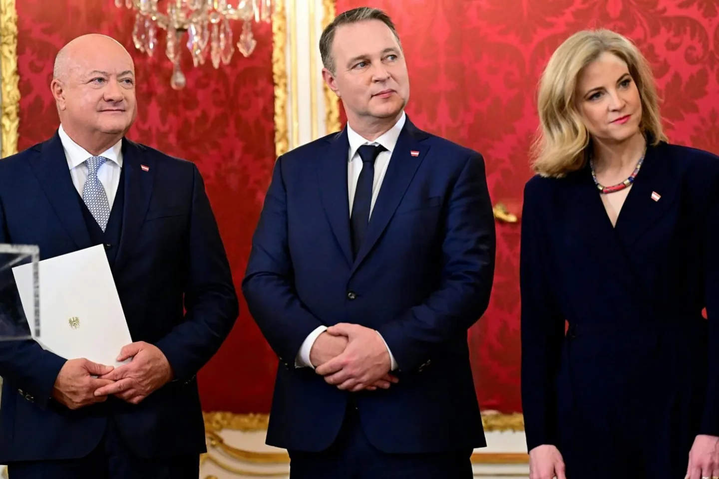 Mehrwertsteuer sinkt, Plastikabgabe fällt: Österreichs Regierung dreht am Preisrad