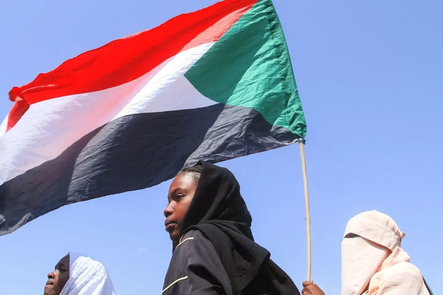 Sudan: Hoffnungsschimmer oder leere Versprechen? RSF-Miliz stimmt Waffenruhe zu