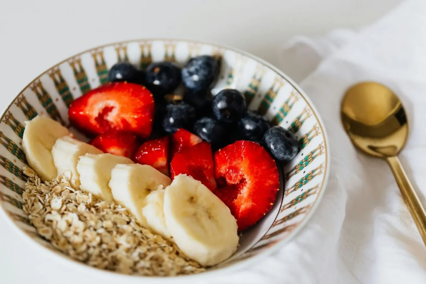Wirbel um Lebensmittel-Liste: Butterbrot wird günstiger, Porridge bleibt teuer