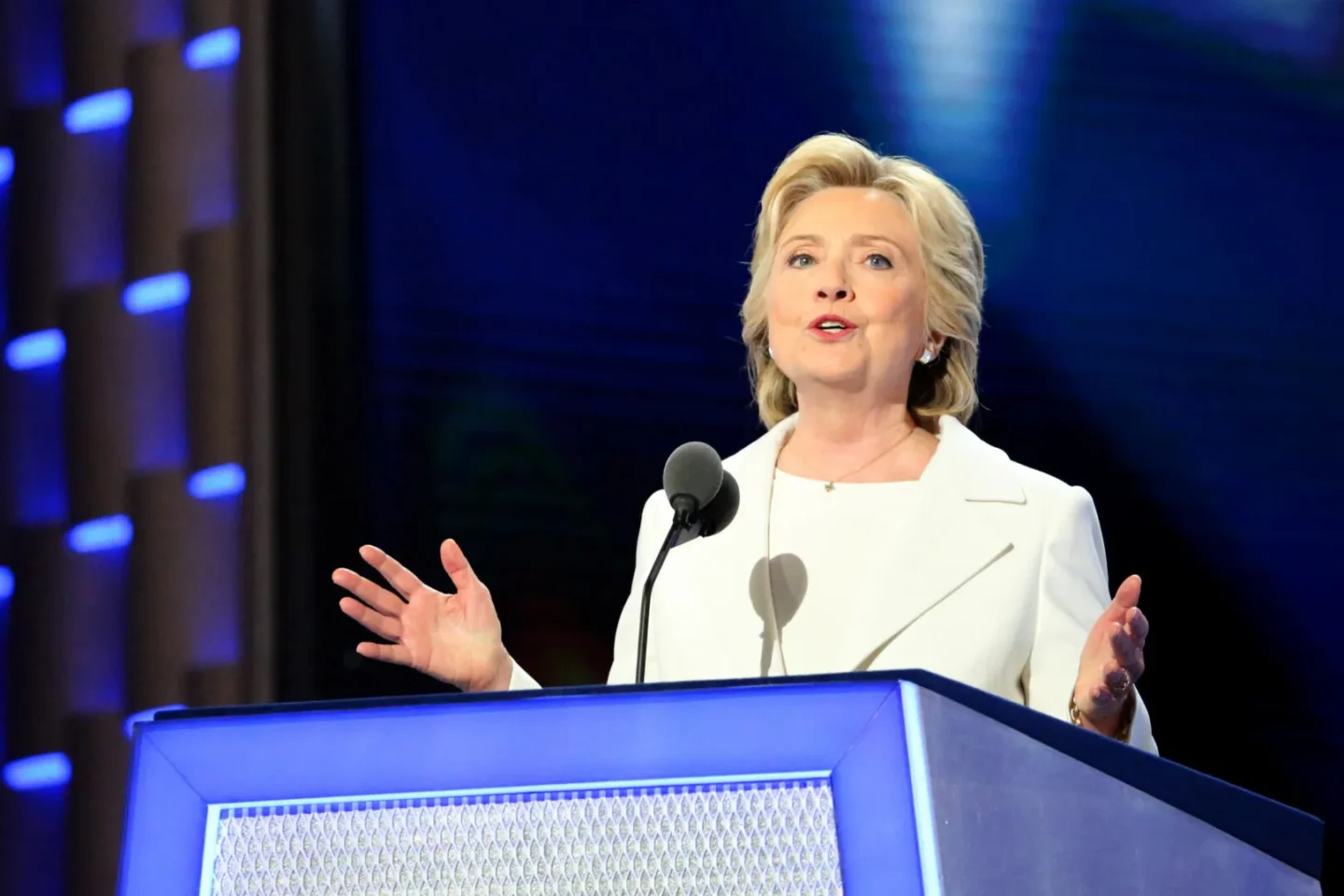 Hillary Clinton im Kreuzverhör: „Ich kannte Epstein nicht“