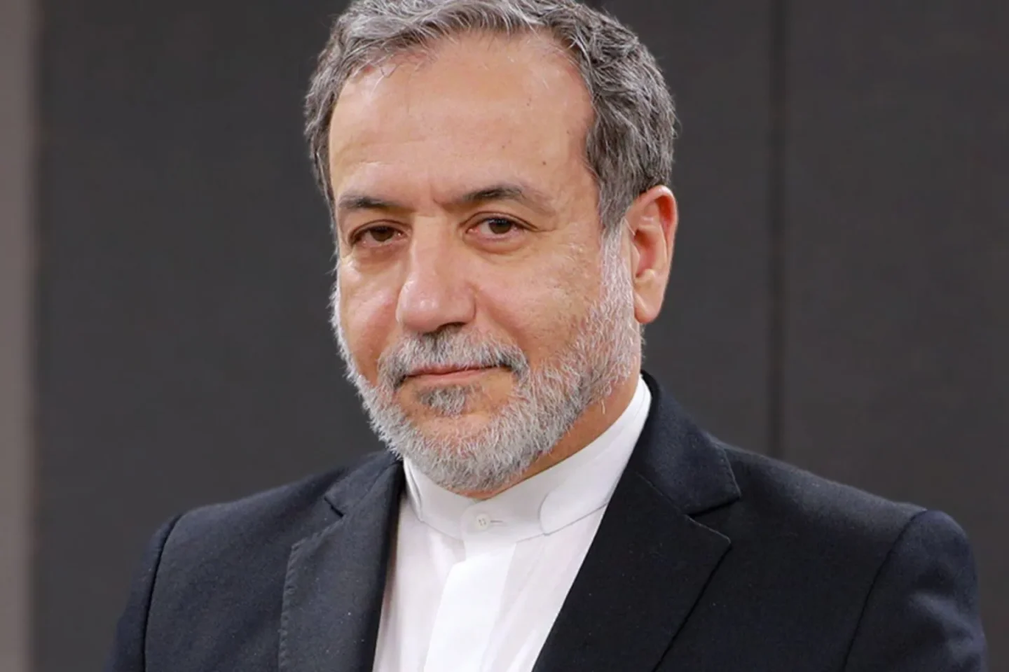 „Eingeständnis der Niederlage“: Iran lehnt Trumps Friedensplan ab – und droht zurück