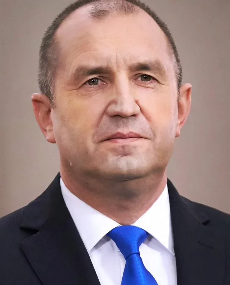 Rumen Radev triumphiert: Bulgarien wählt pro-russischen Ex-Präsidenten