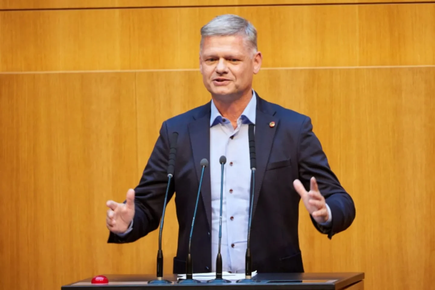 „Hast es auch verstanden?“ – Hafenecker und Hanger liefern sich TV-Eklat in der ZiB 2