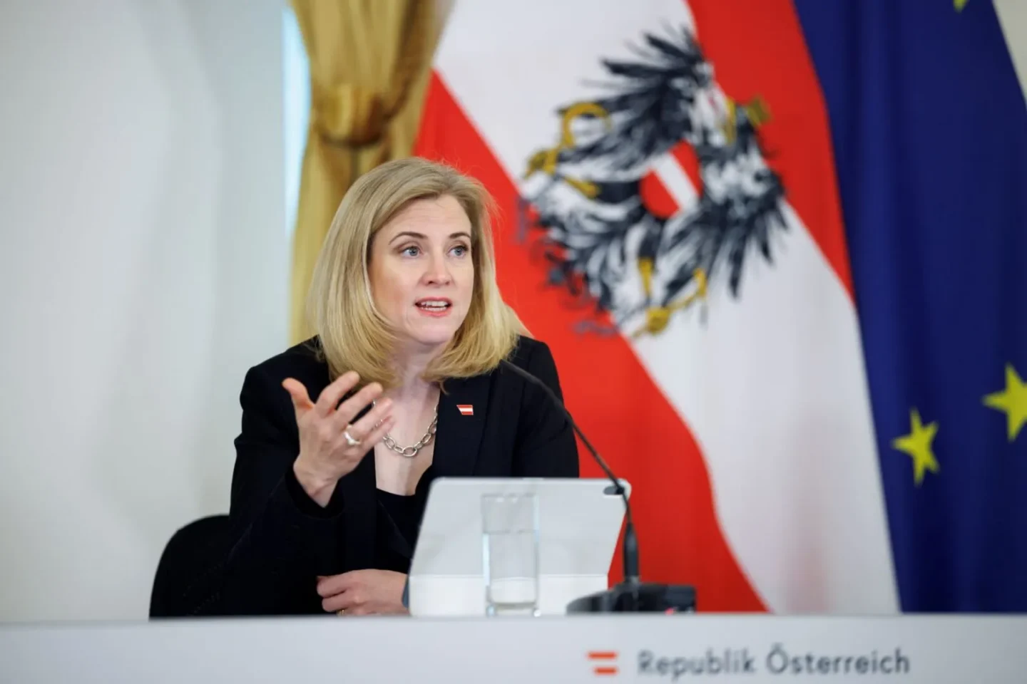 Rund-um-die-Uhr-Shopping ohne Personal: NEOS fordern Öffnungszeiten-Reform