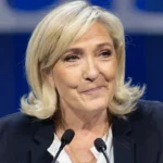 Von Vox España - https://www.flickr.com/photos/voxespana/54314871070/, CC0, https://commons.wikimedia.org/w/index.php?curid=159513878 - ki erweitert