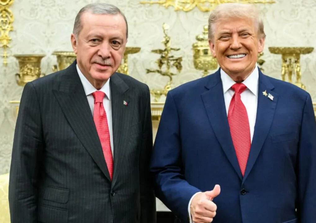 Erdoğan drängt Trump zu Diplomatie – Iran droht mit „vollständig offensiver“ Haltung