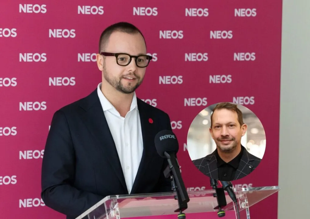 NEOS und die Chatbot-Empörung: Wer im Glashaus sitzt, sollte nicht mit Autogrammkarten werfen